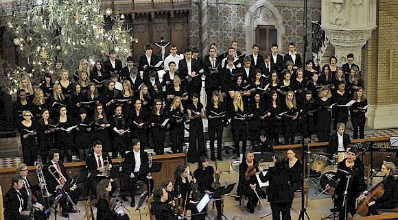 Beeindruckendes Kirchenkonzert des Großen Chors