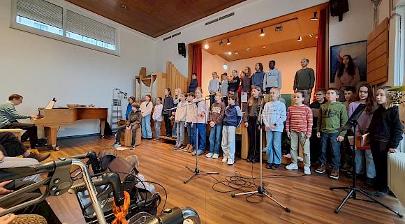 Klassenkonzert der 5b im Altenheim
