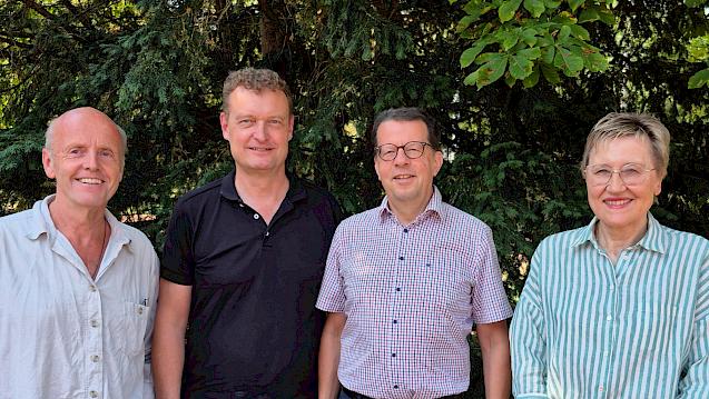 v.l.n.r.: Heribert Josten, Schulleiter Ralf Kiesel, Joachim Kocsis, Sabine Frick (Foto WeG)